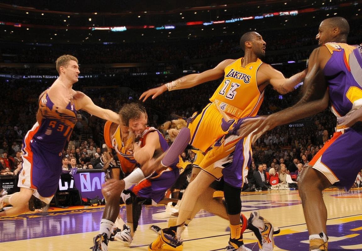 2009年NBA季后赛：科比纳什巅峰对决 湖人对太阳系列赛深度解析